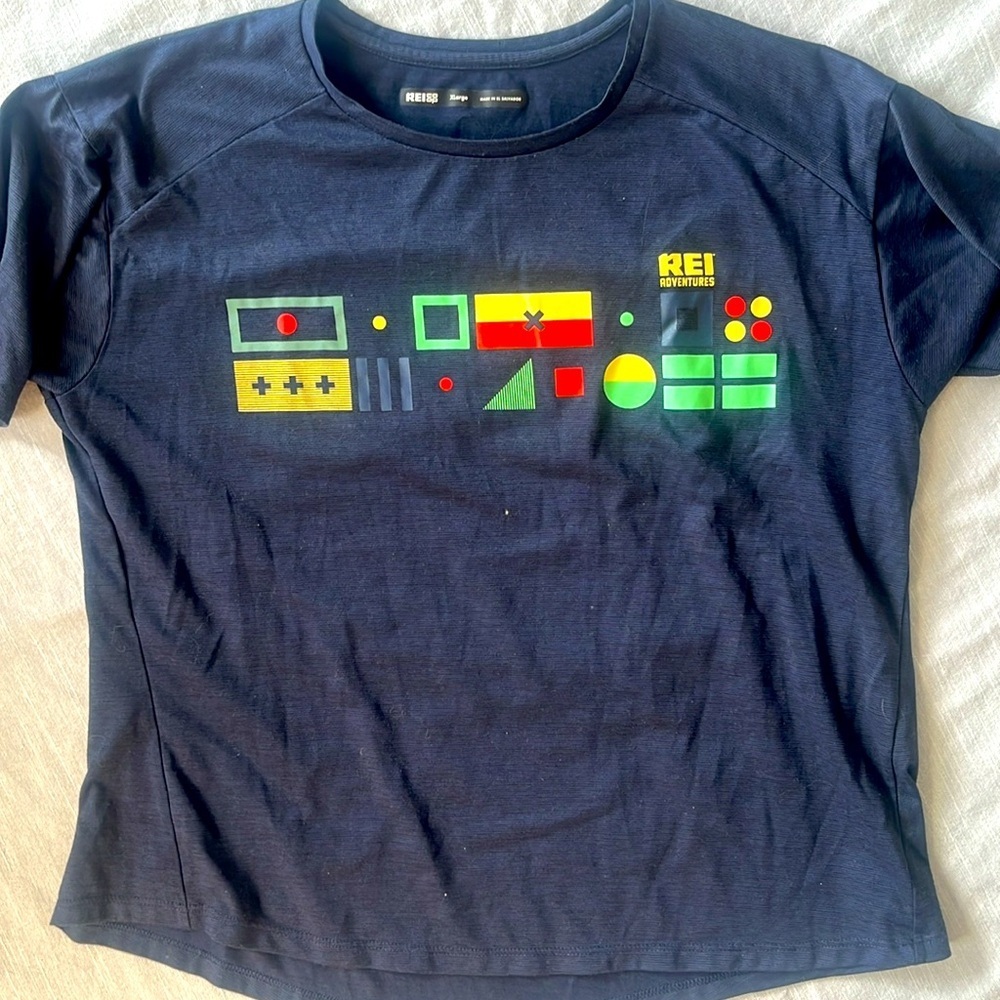 REI Navy Graphic Tee - XL - Picture 3 of 6